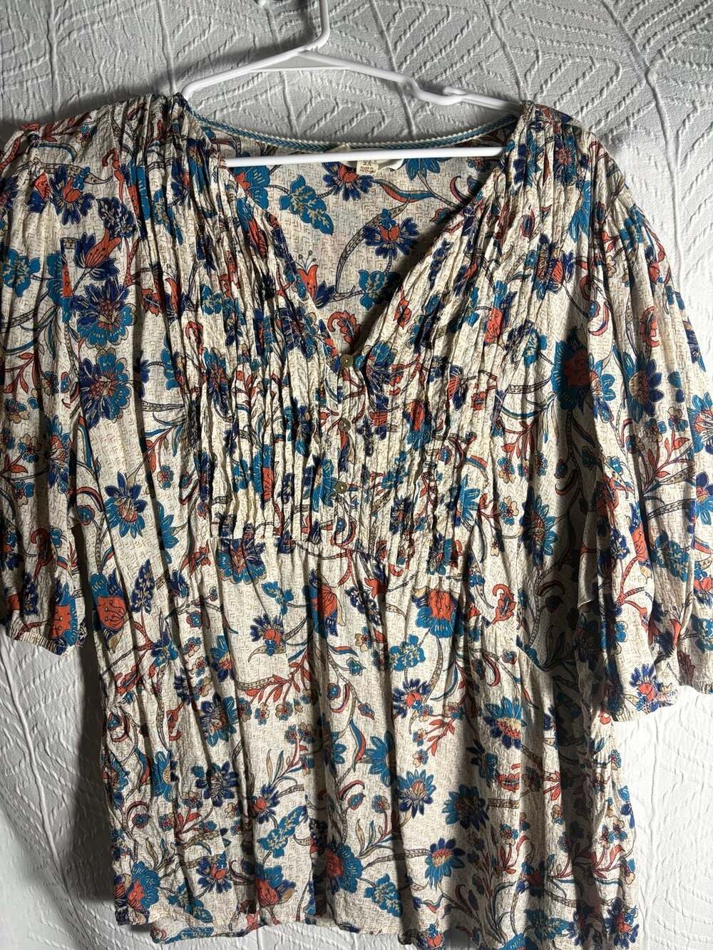 Nurture by Westbound Women's 2X Cream Blue Orange Floral Pintuck Blouse